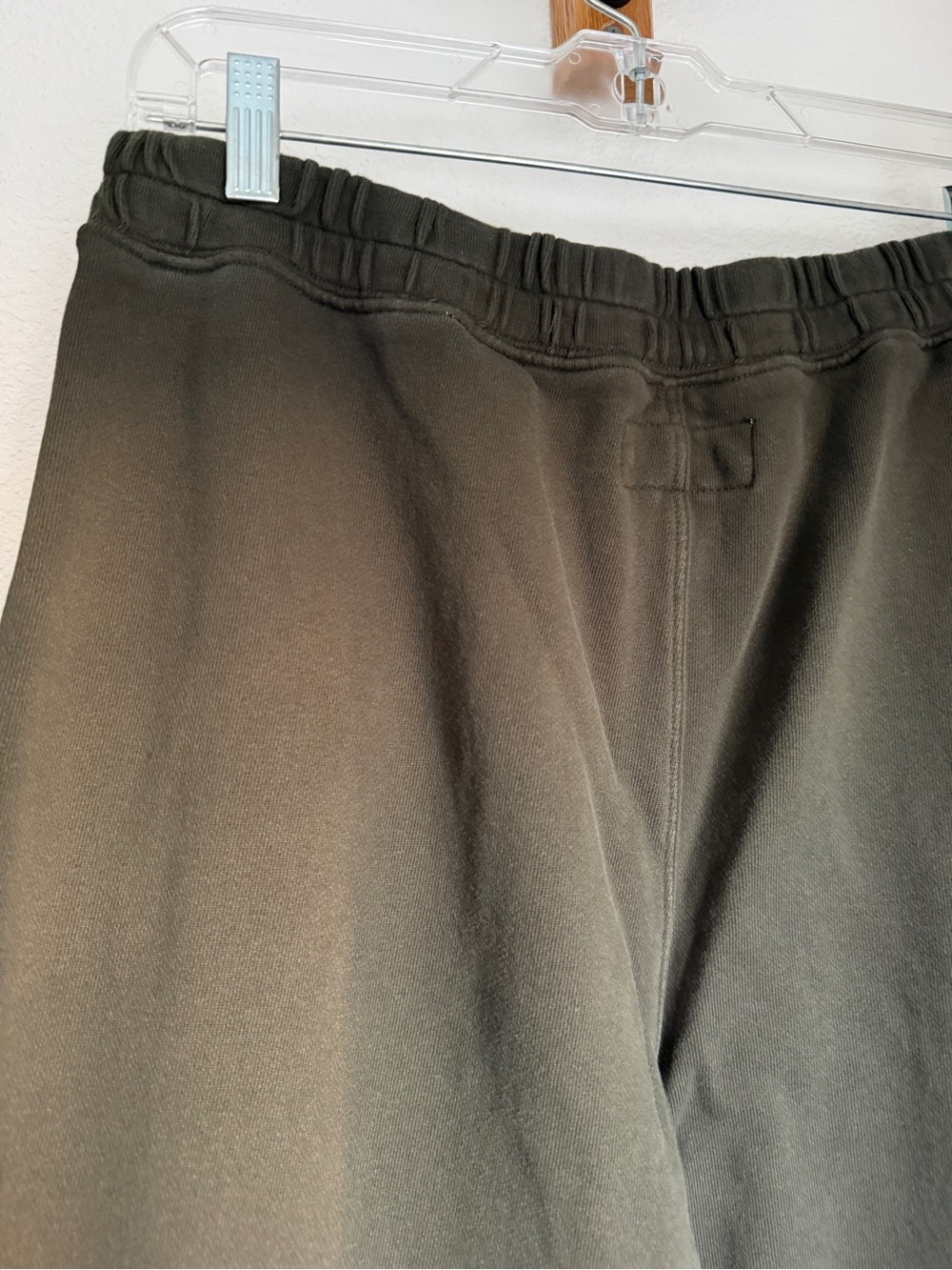 THE GREAT. Dark Olive Green Cropped Sweatshirt and Wide Leg Sweatpants Set - Picture 4 of 16